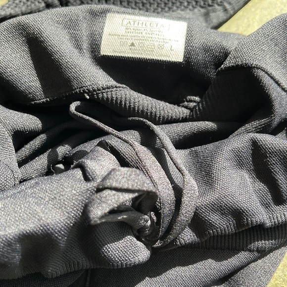 Athleta capri legging all black - Picture 7 of 8